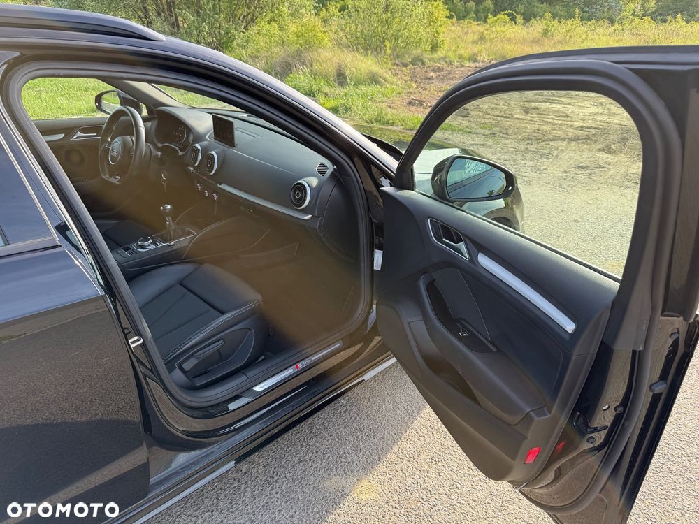 Audi A3 Sportback 2.0 TDI S line Sportpaket - 19