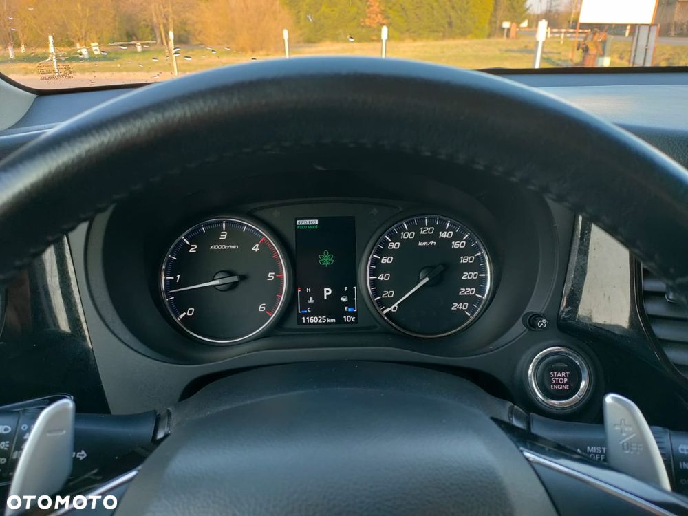 Mitsubishi Outlander 2.2 DI-D 4WD Automatik Plus - 11