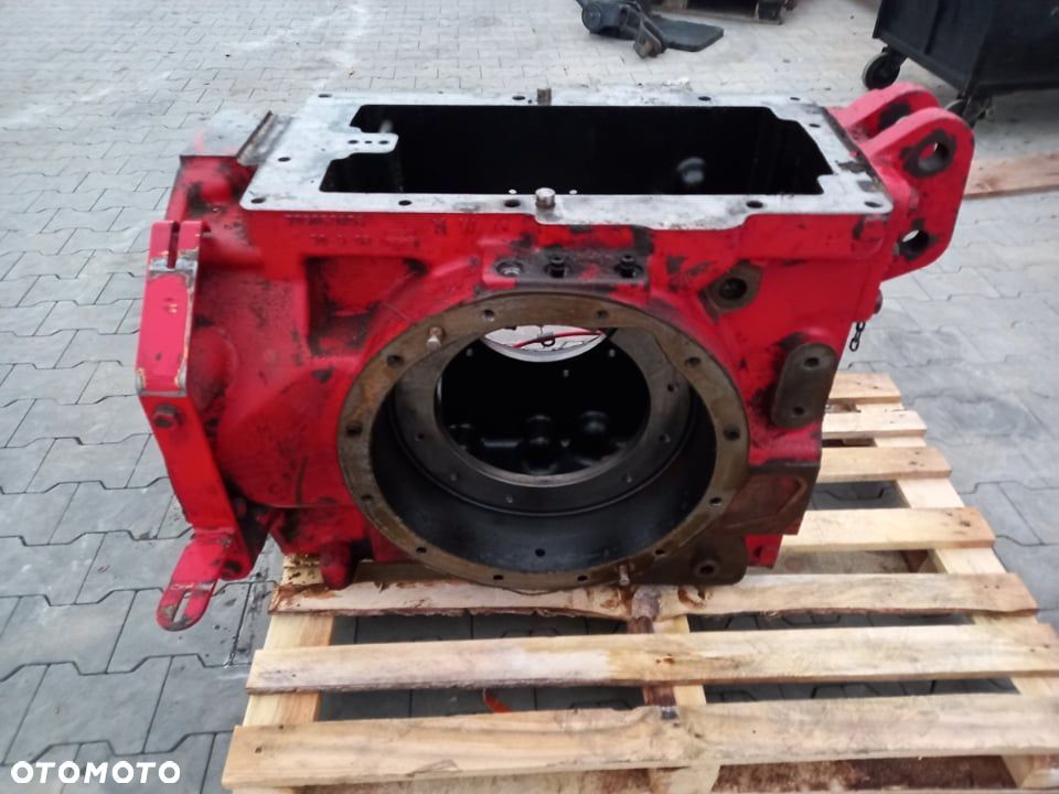 Obudowa korpus mostu tył McCormick TTX X70 XTX200 - 2