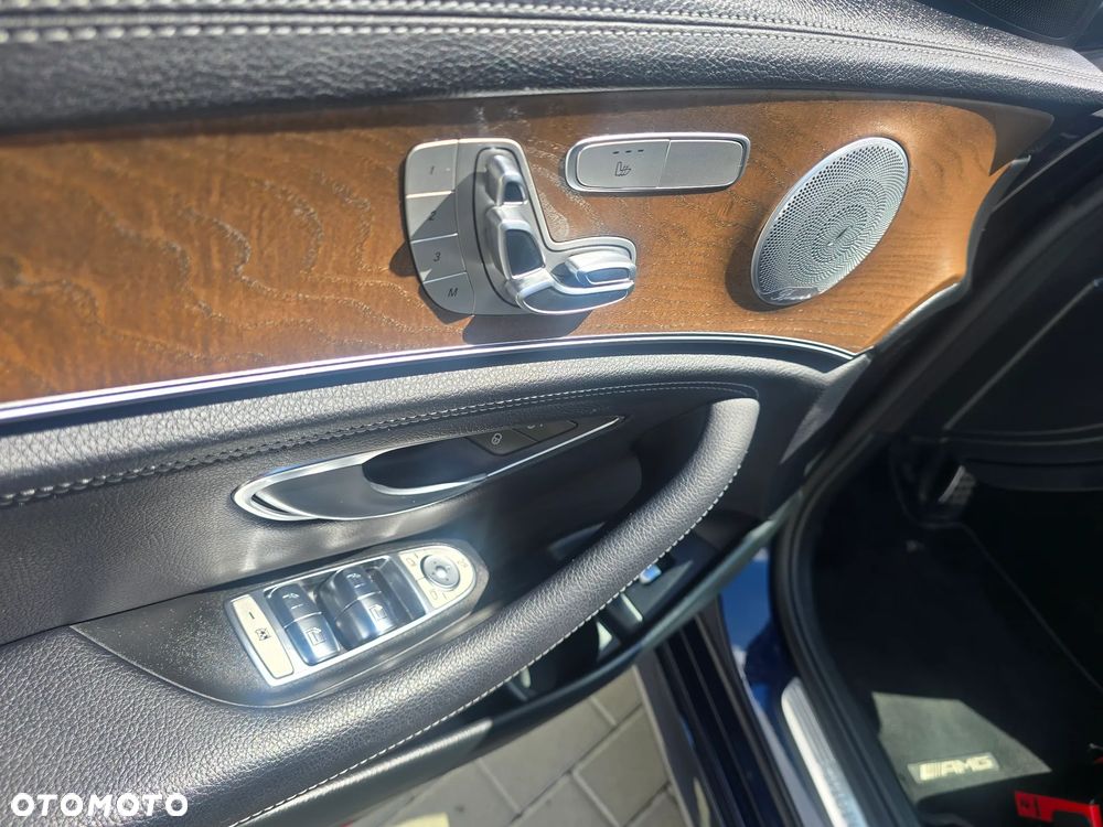 Mercedes-Benz Klasa E 220 d 4-Matic AMG - 19