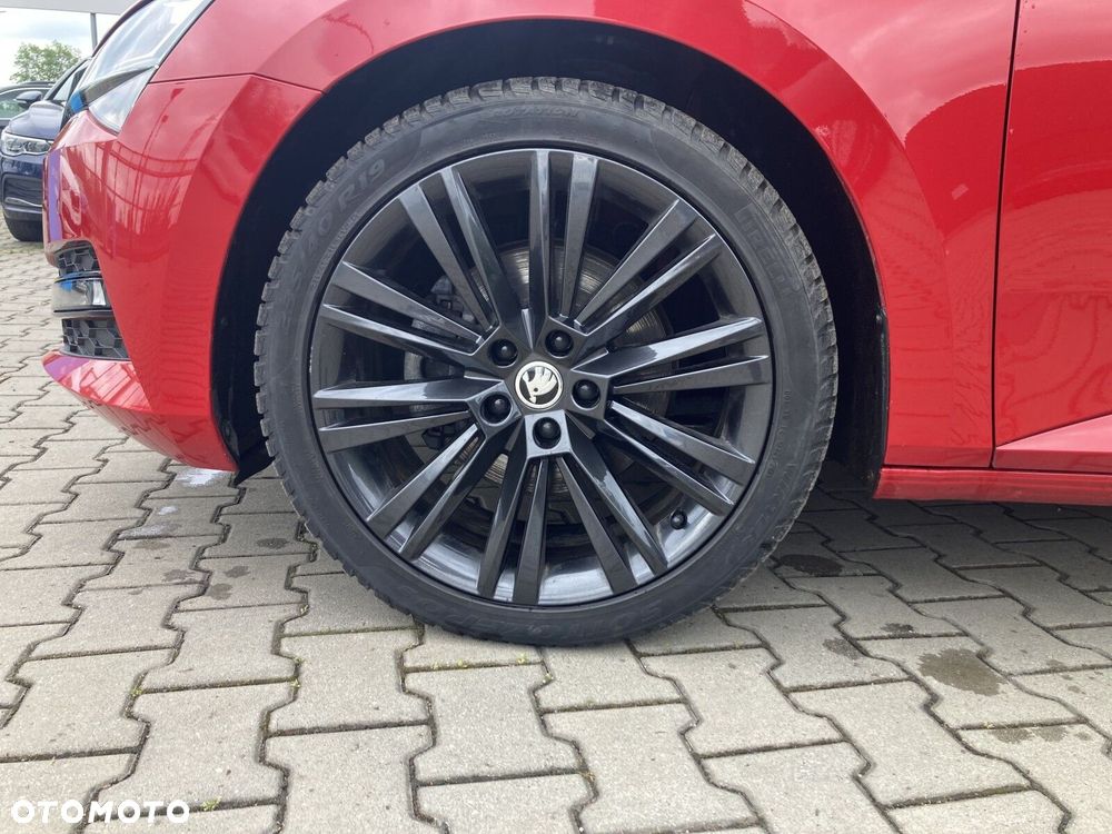 Skoda Superb 2.0 TSI Style DSG - 27