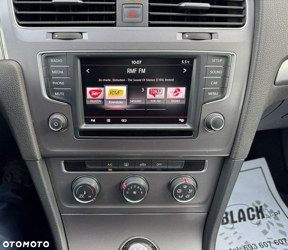 Volkswagen Golf - 11