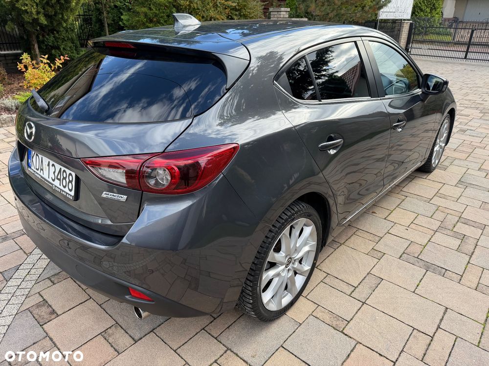 Mazda 3 - 5