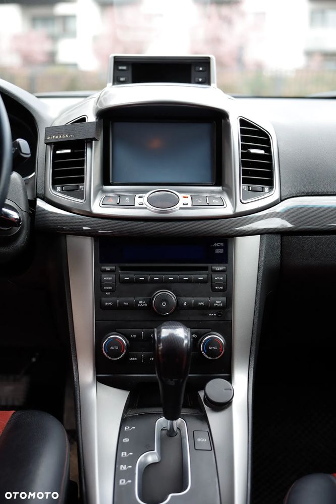 Chevrolet Captiva - 16