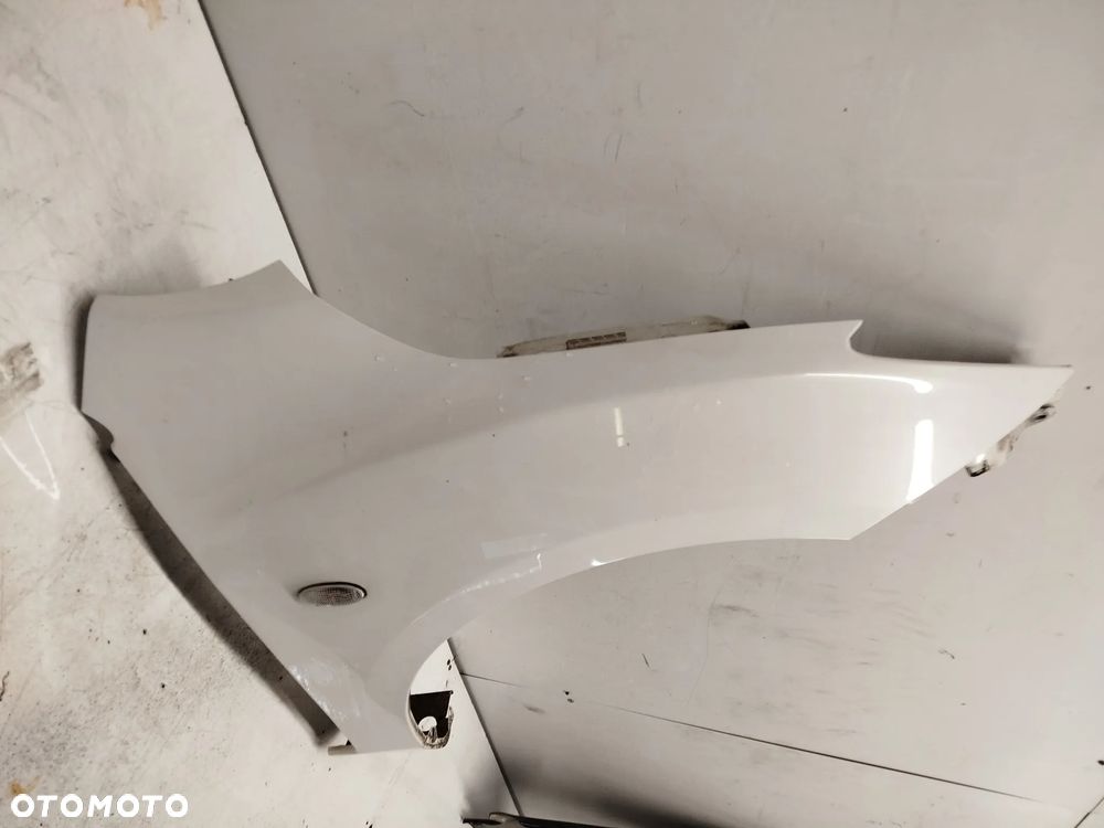 BŁOTNIK PRZÓD PRZEDNI PRAWY MAZDA 3 II 2008-2013r BIAŁY 34K - 2