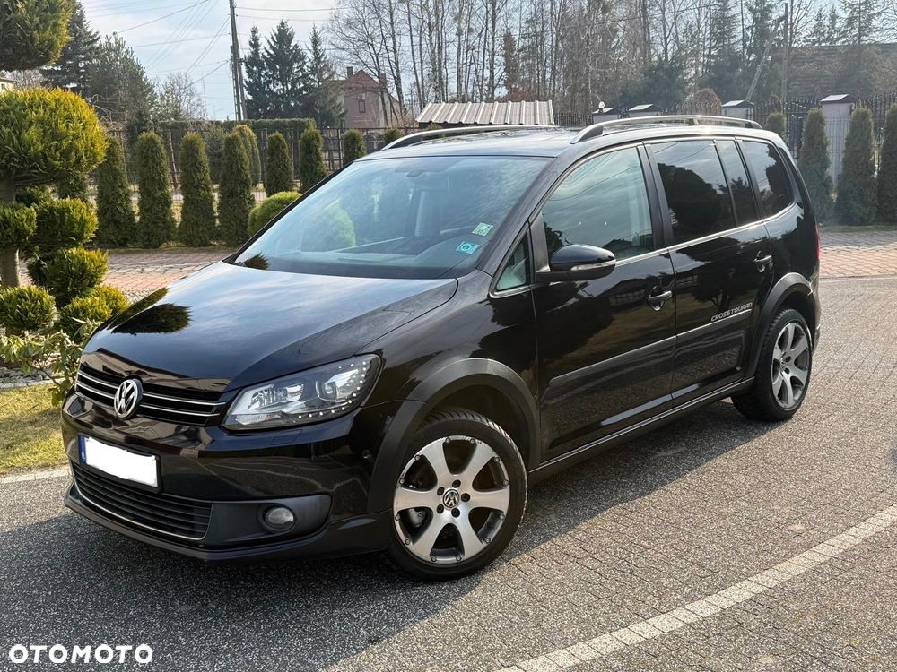 Volkswagen Touran 1.4 TSI Cross - 10