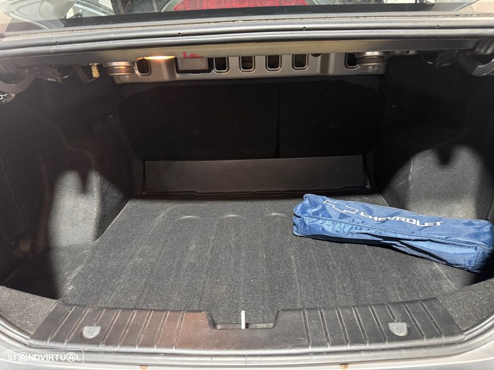 Chevrolet Aveo 1.2 LS - 20