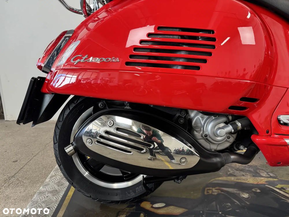 Piaggio Vespa - 15