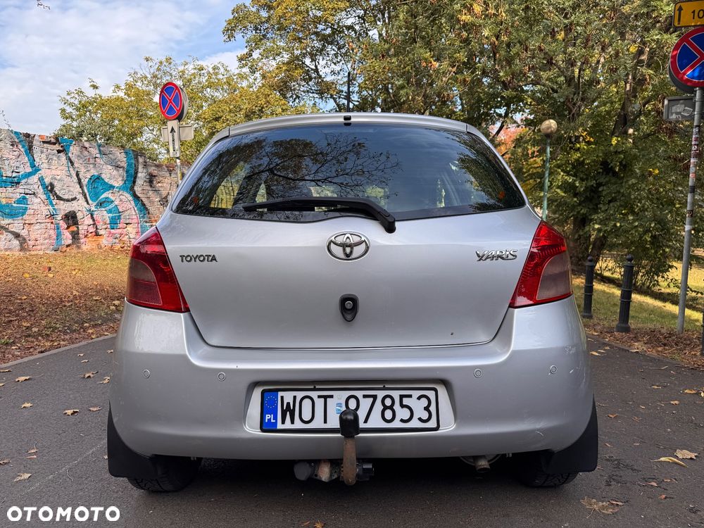 Toyota Yaris - 8