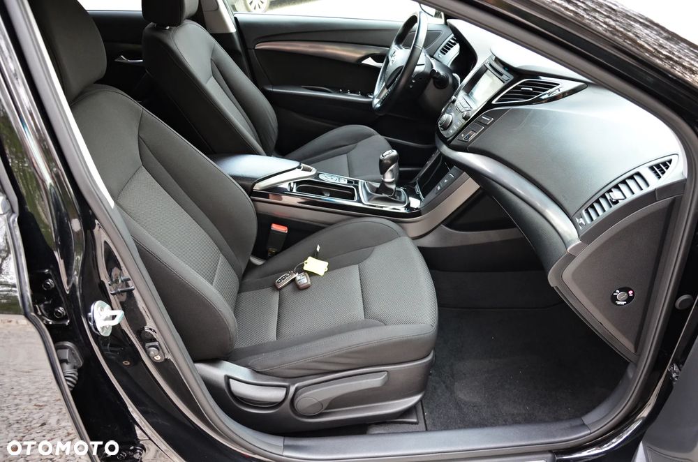Hyundai i40 Kombi 1.7 CRDi Premium - 6
