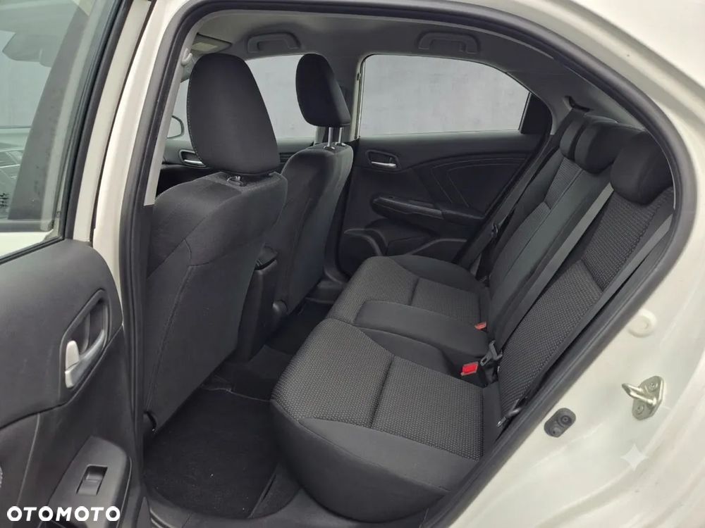 Honda Civic 1.4 i-VTEC Comfort - 17