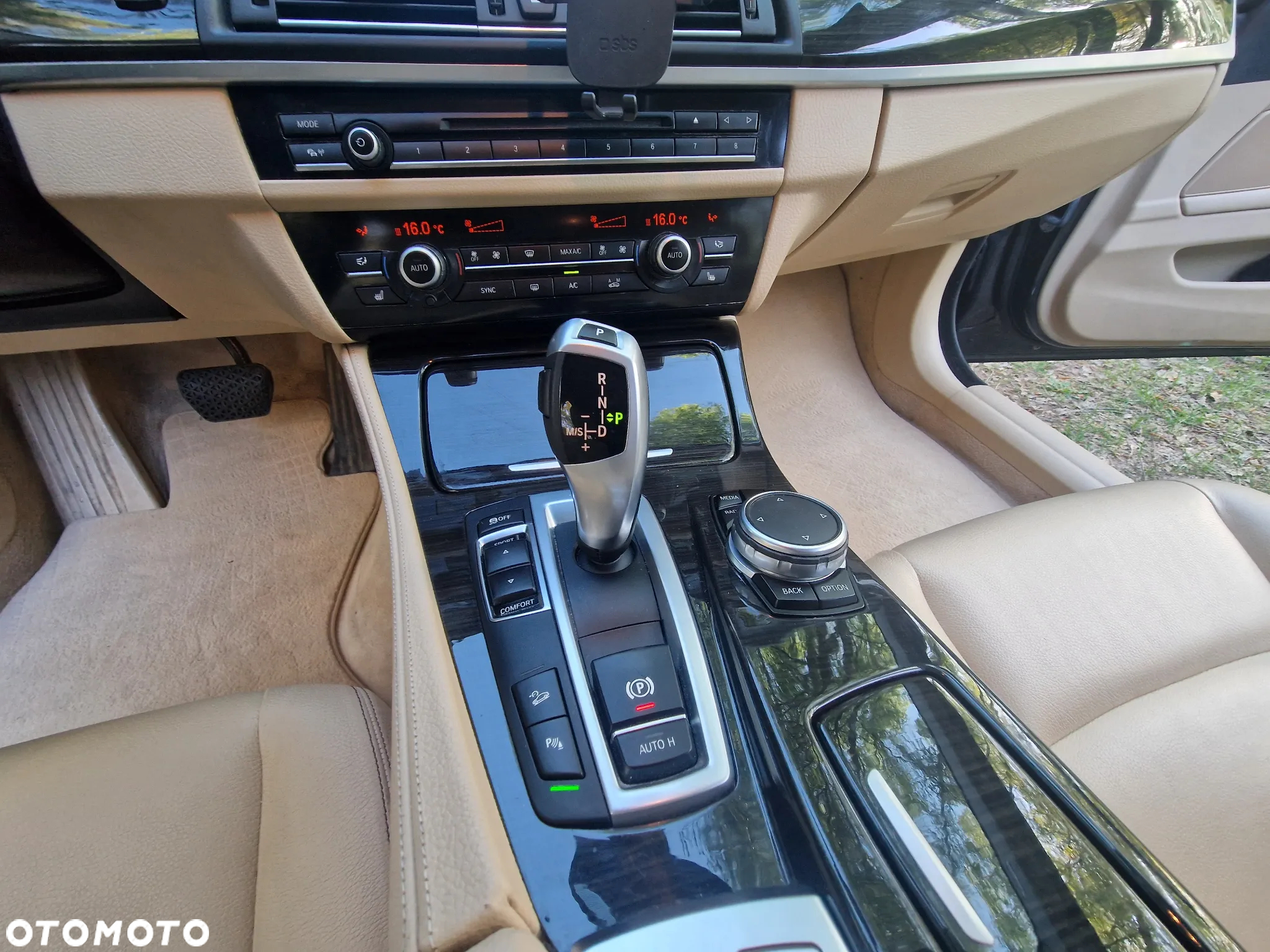 BMW Seria 5 520d Luxury Line sport - 30