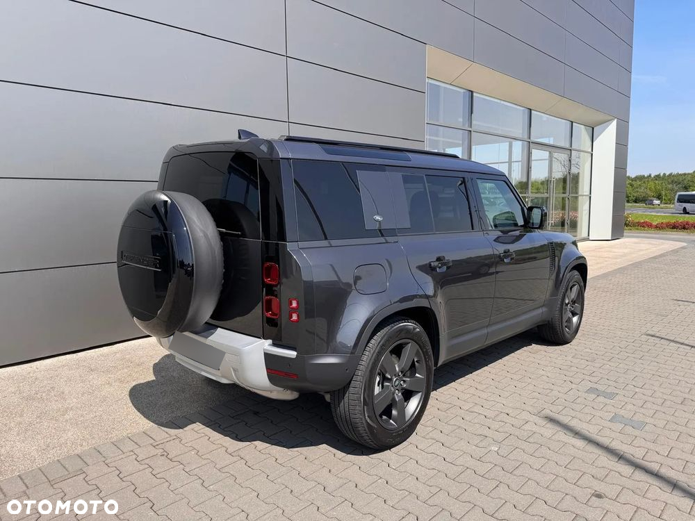 Land Rover Defender - 5