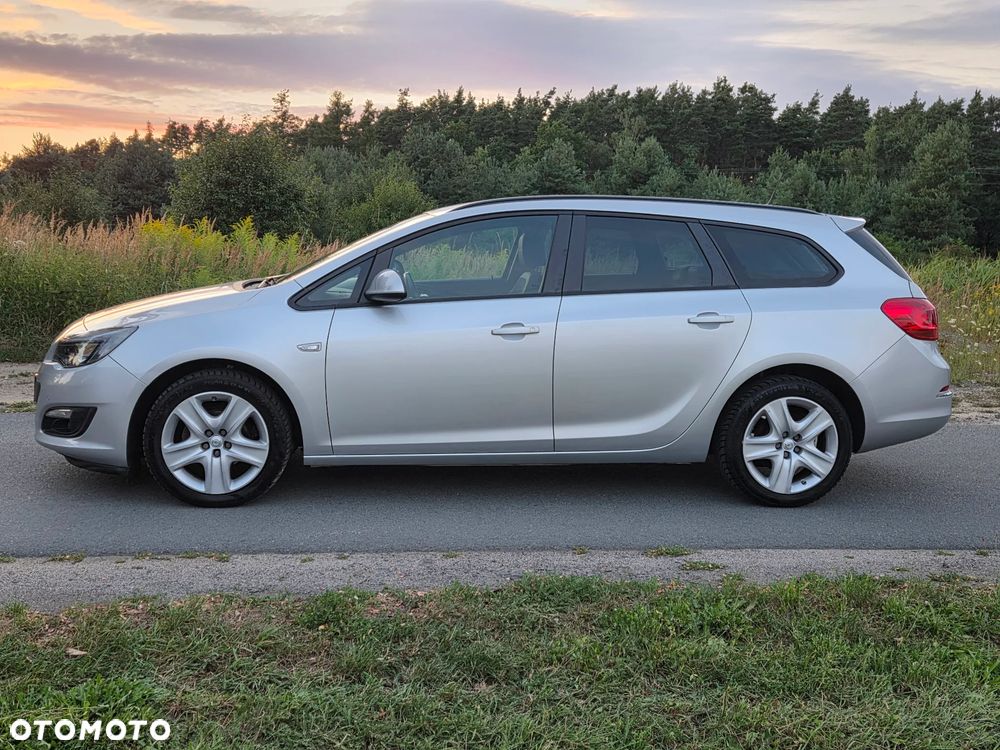 Opel Astra 1.4 Turbo Style - 4