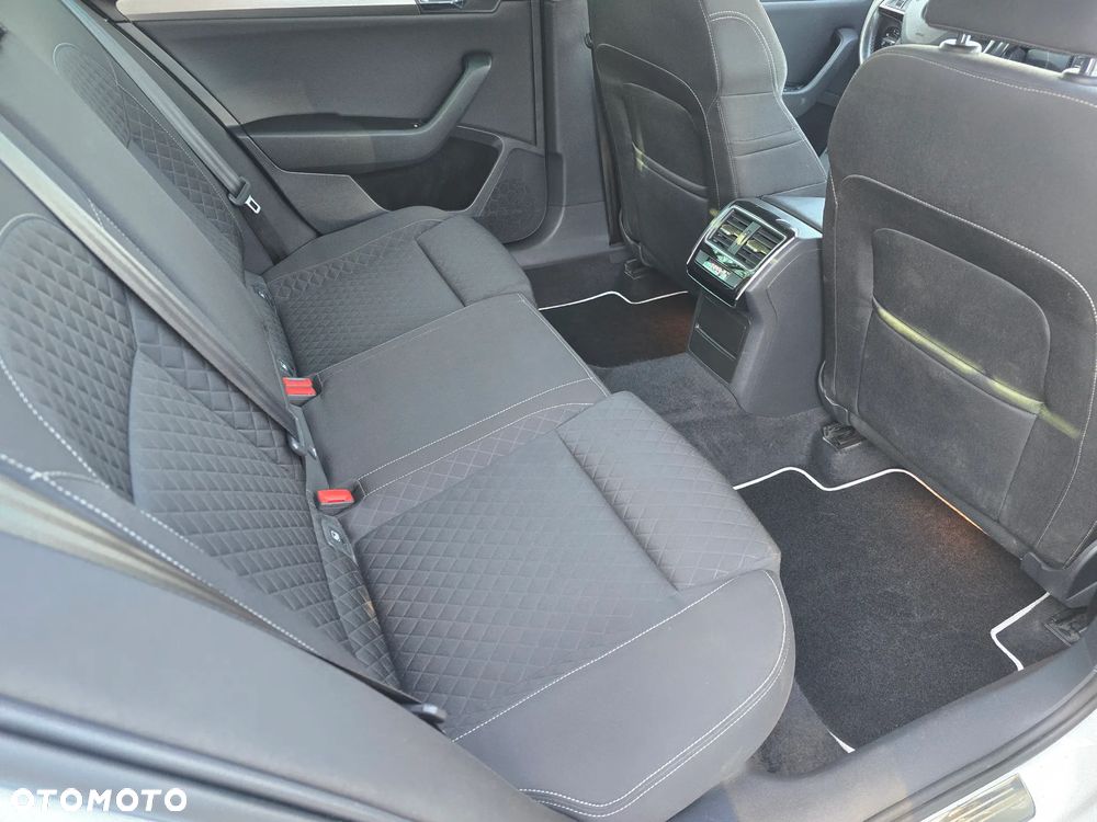 Skoda Superb 2.0 TDI DSG Ambition - 21