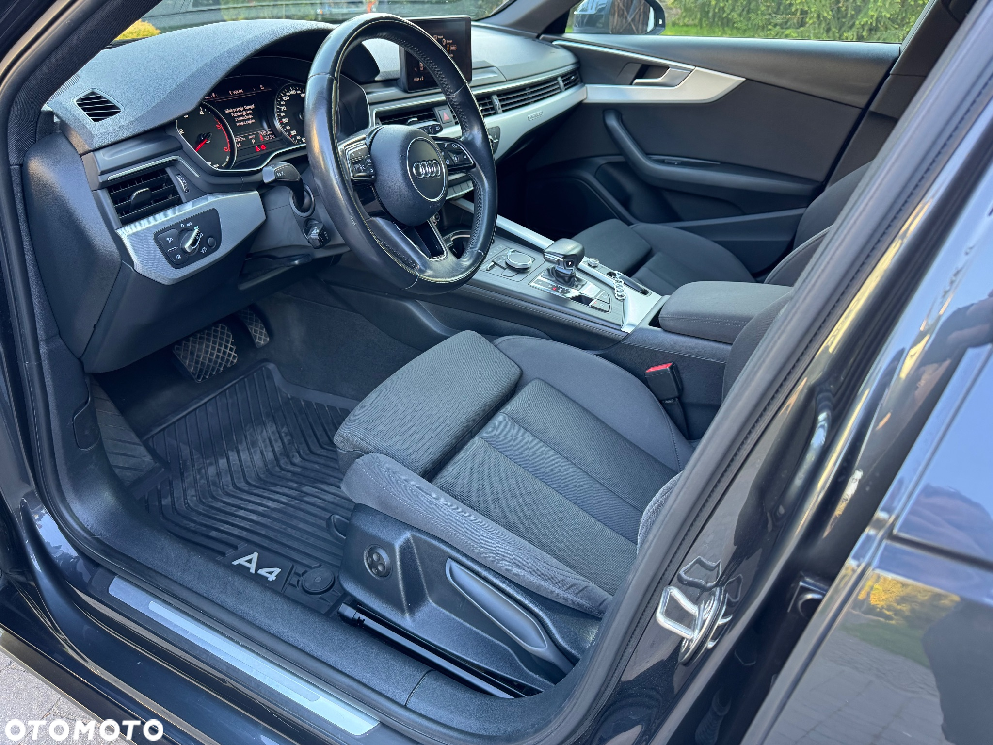 Audi A4 2.0 TDI Quattro S tronic - 12