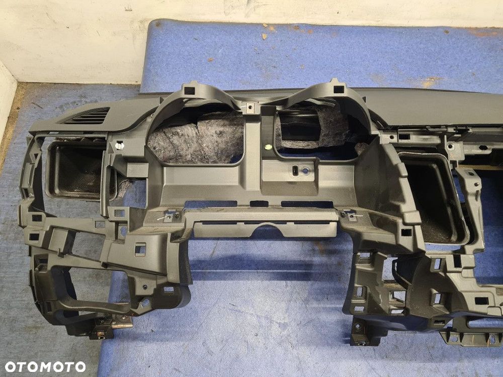 MITSUBISHI LANCER VIII HB DESKA ROZDZIELCZA KOKPIT - 2