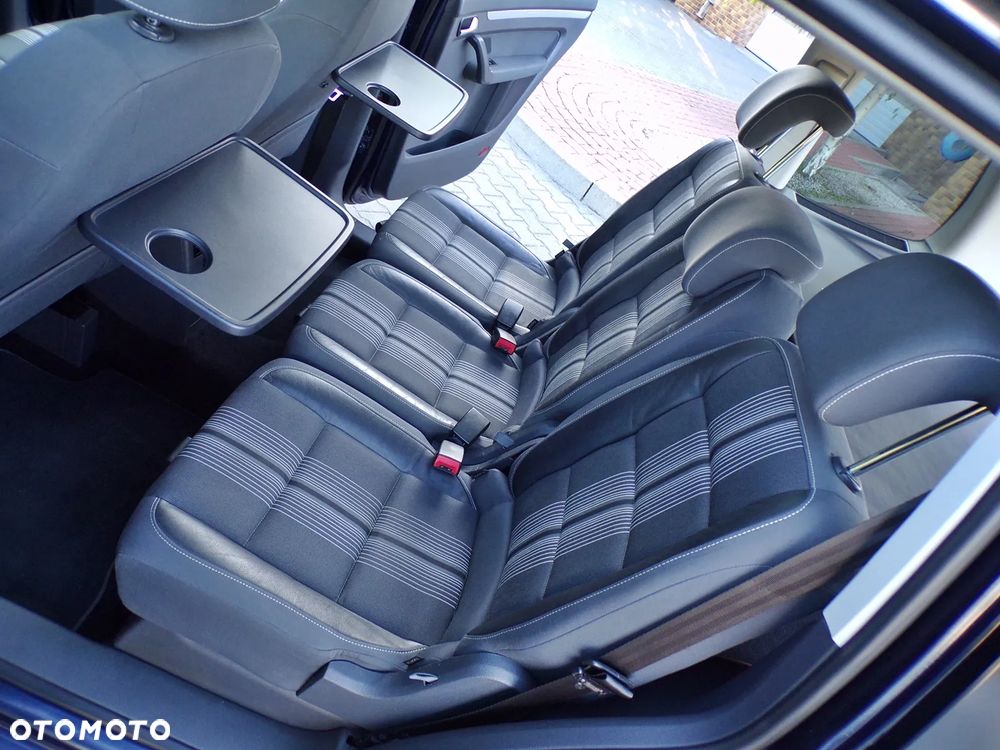 Volkswagen Touran 1.6 TDI DPF BlueMotion Technology MATCH - 26