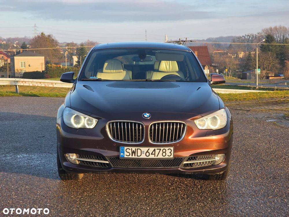 BMW 5GT - 3