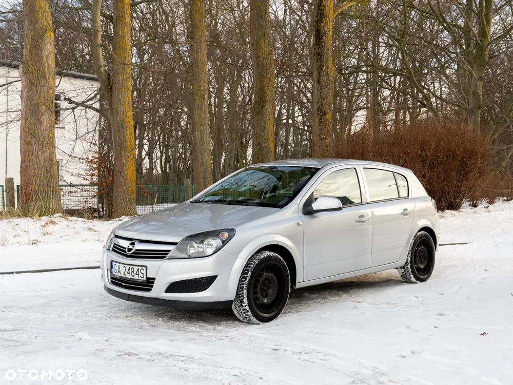 Opel Astra 1.4 Enjoy - 1