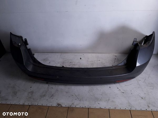 HYUNDAI I40 KOMBI 11R 1.7 CRDI ZDERZAK TYŁ PDC