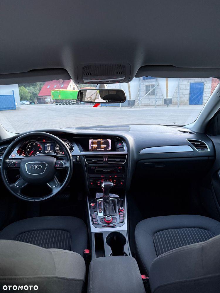 Audi A4 Limousine - 6