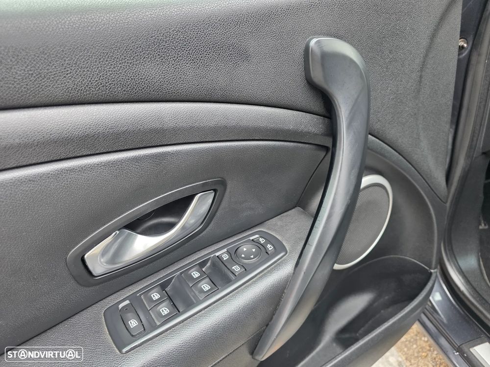 Renault Mégane 1.5 dCi Dynamique - 9