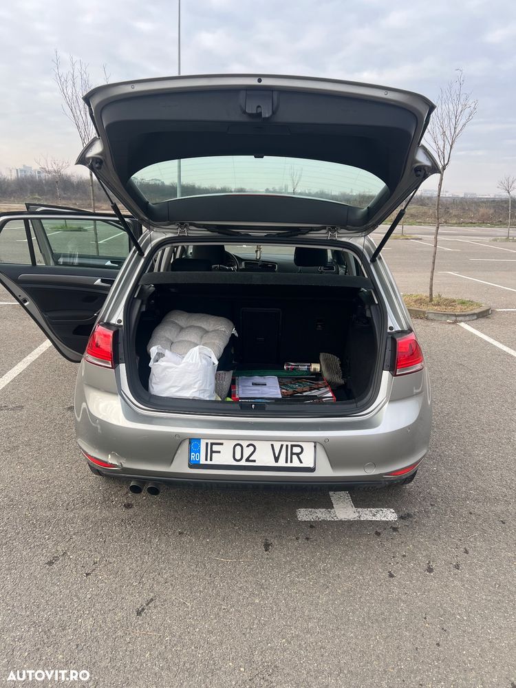 Volkswagen Golf - 9