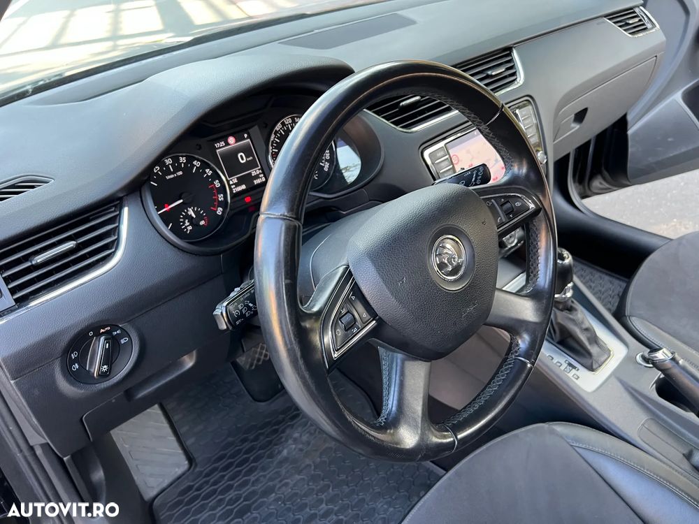 Skoda Octavia 2.0 TDI ELEGANCE DSG - 18