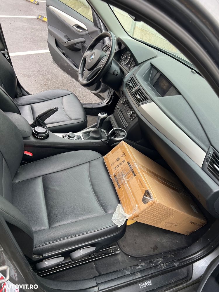 BMW X1 xDrive18d xLine - 25