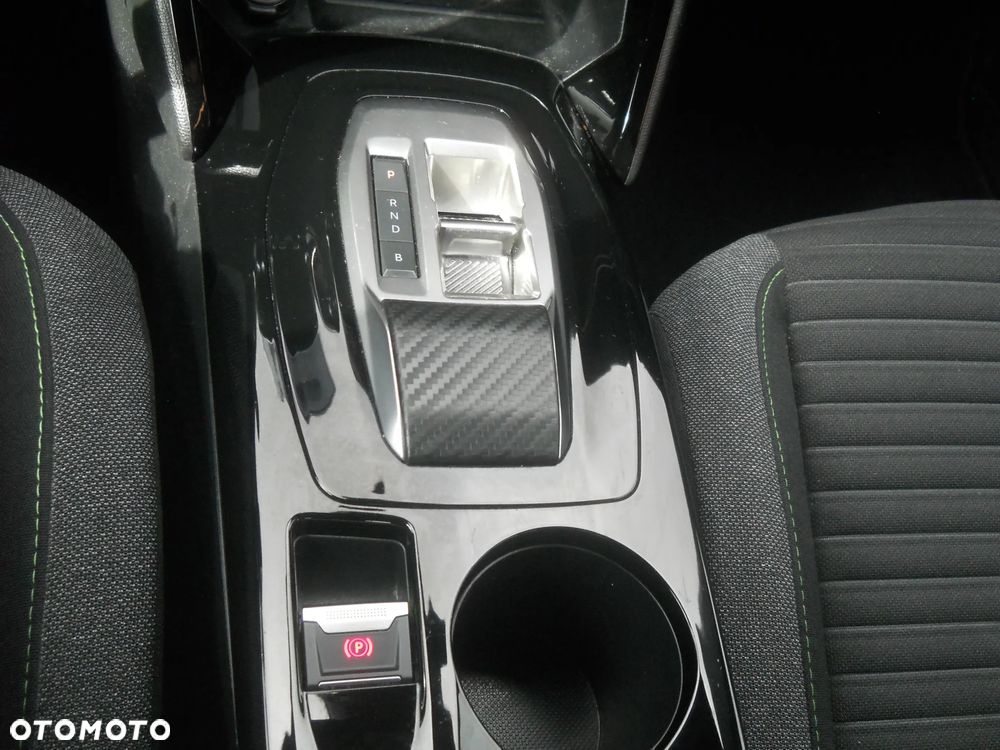 Peugeot 2008 156 Active - 14