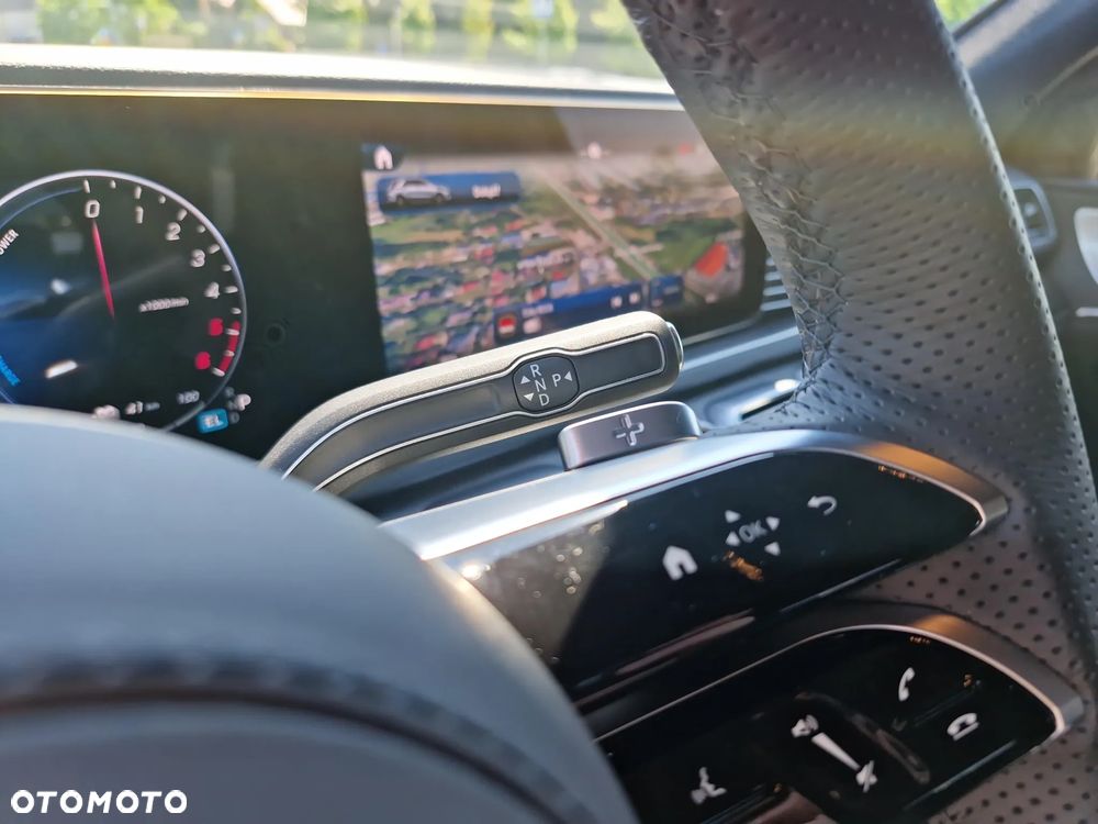 Mercedes-Benz GLE ver-350-de-phev-4--matic-amg-line - 26