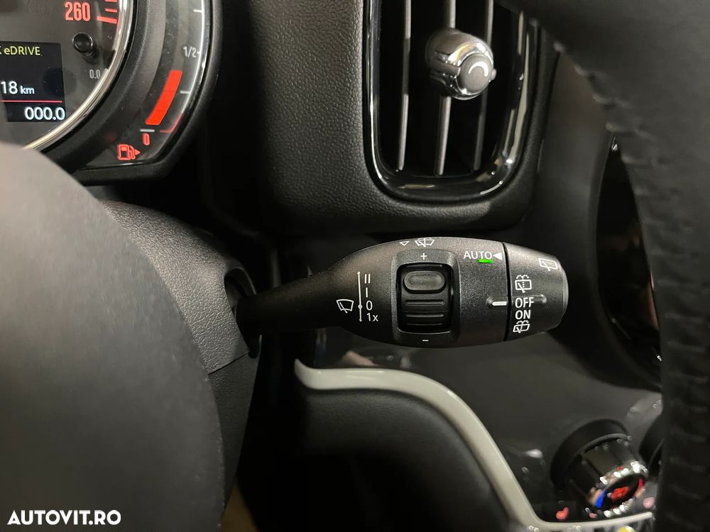 Mini Countryman Cooper S E ALL4 AT - 25