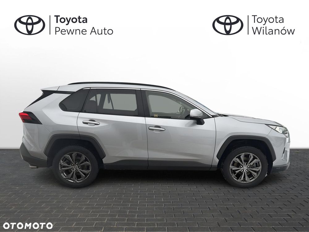 Toyota RAV4 - 6