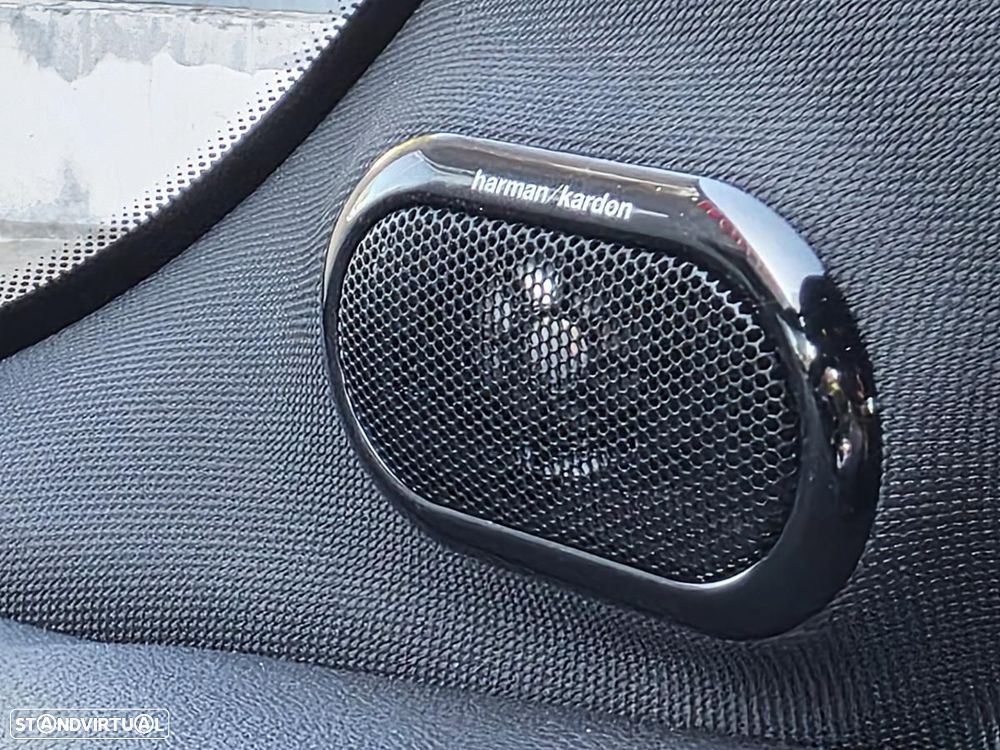 MINI 5 Portas Cooper D Auto - 33