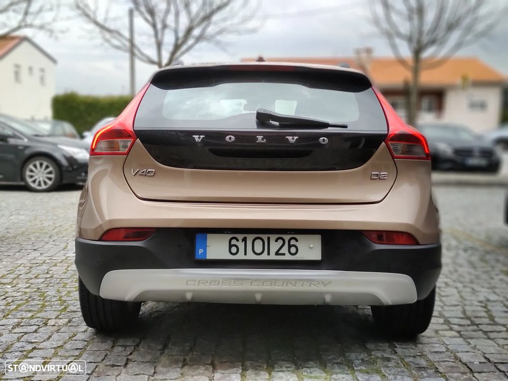 Volvo V40 Cross Country 1.6 D2 Momentum - 9