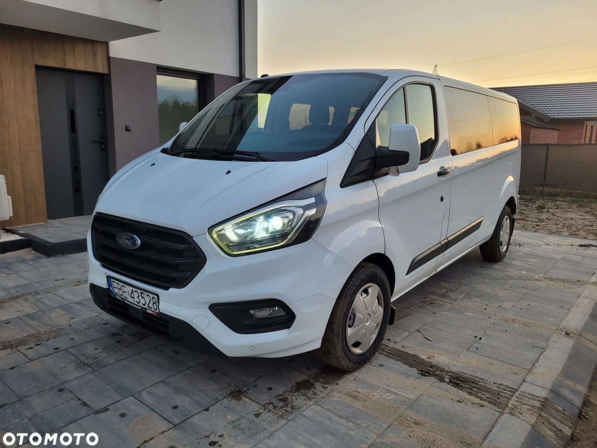 Ford Transit Custom 320 L2H1 LKW VA Active - 1