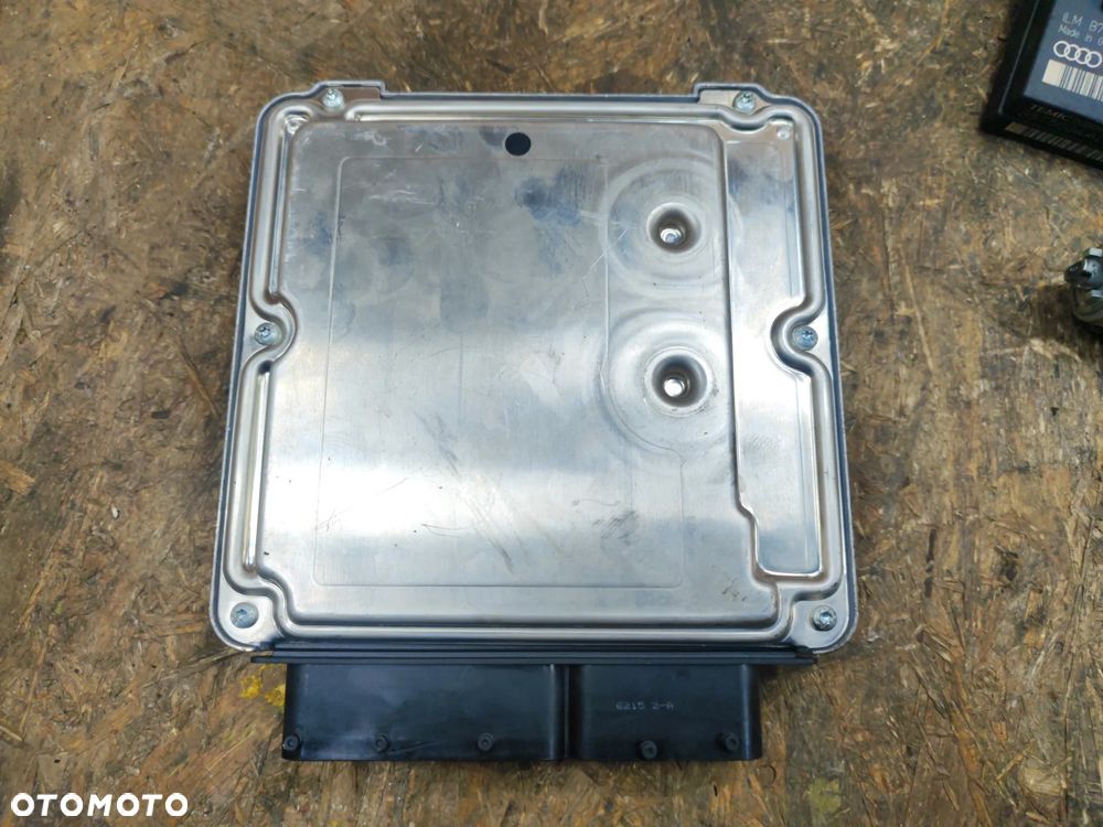 Zestaw startowy komputer sterownik silnika Bosch 0281011760 / 8E0907401AJ do Audi A4 B7 3.0 TDI BKN Automat licznik immobilizer stacyjka kluczyk moduł komfortu całość komplet z foto do odpalenia twojego auta - 4