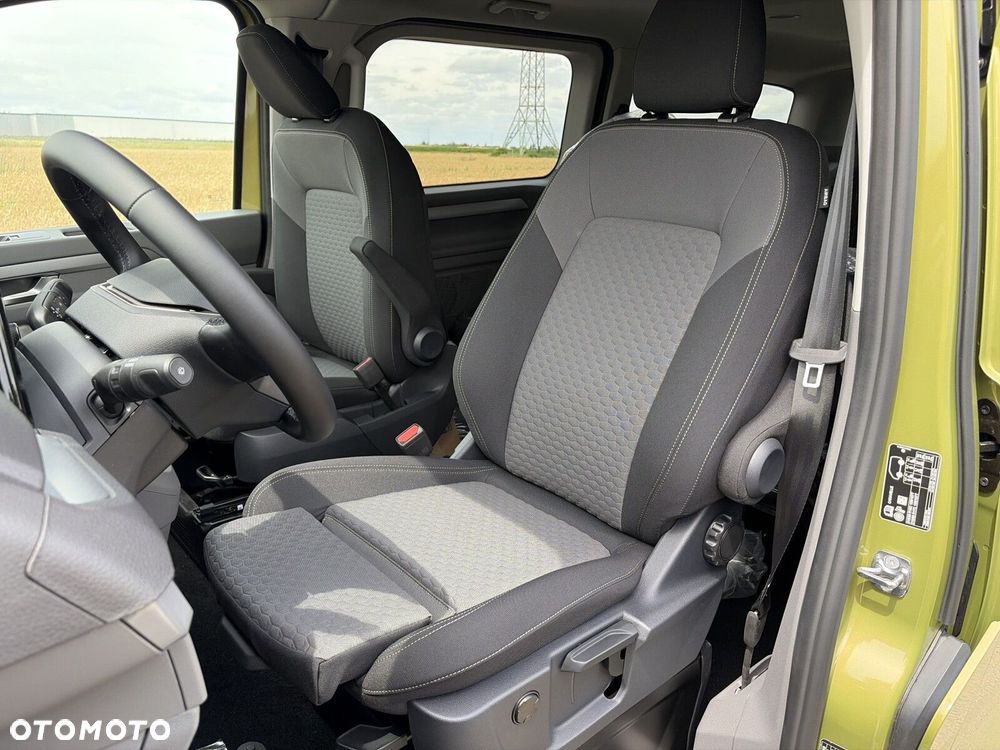 Volkswagen Caravelle - 14