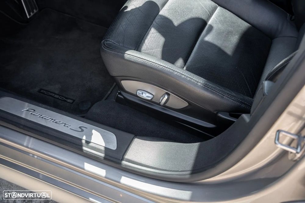 Porsche Panamera S Hybrid - 22