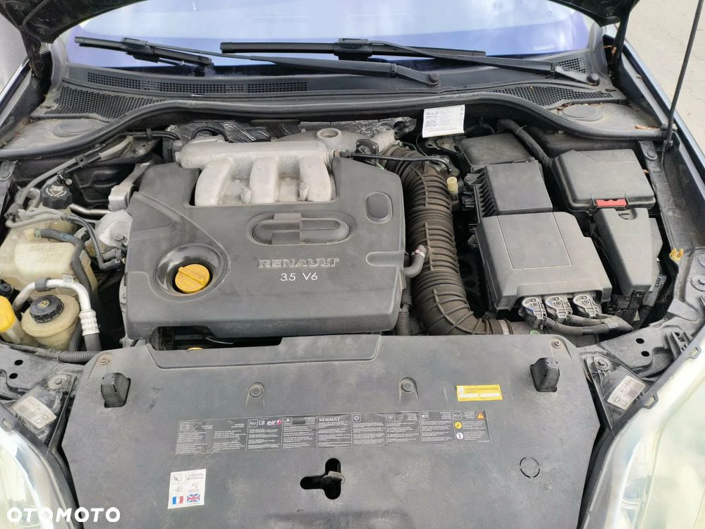 Renault Laguna 3.5 V6 Initiale - 11