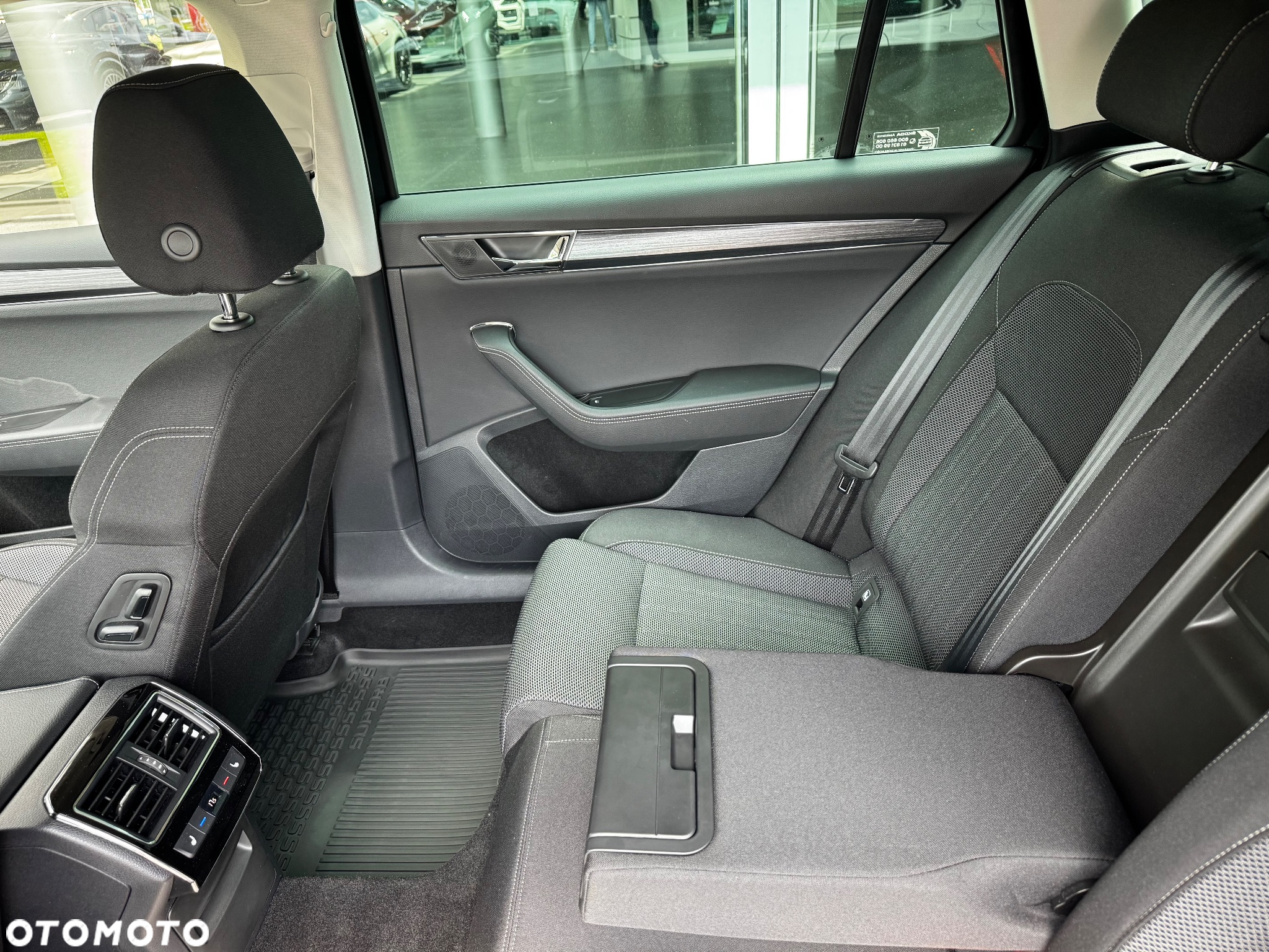 Skoda Superb 2.0 TSI Style DSG - 18