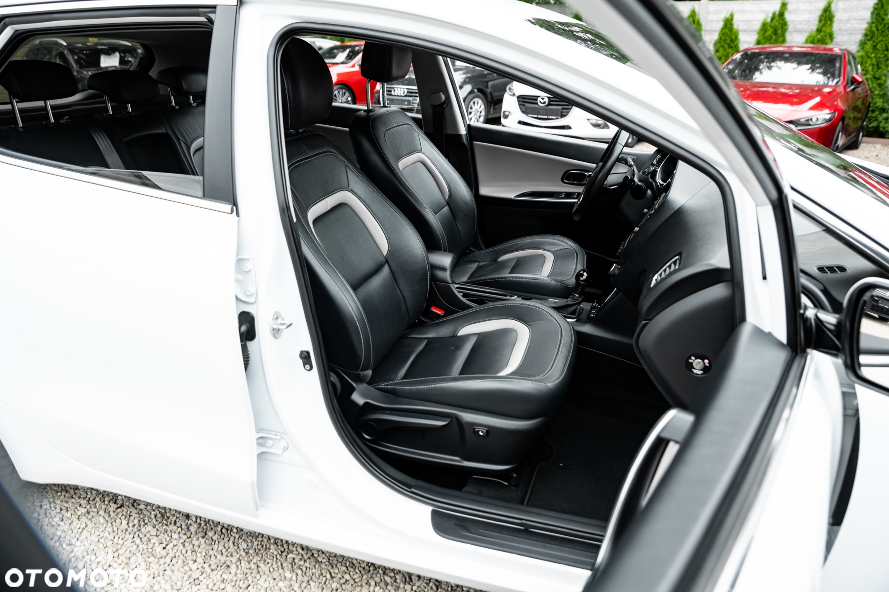 Kia Ceed Cee'd 1.6 GDI L Business Line DCT - 38