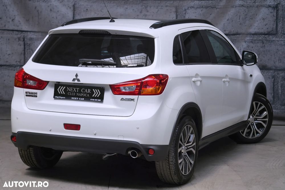 Mitsubishi ASX - 5