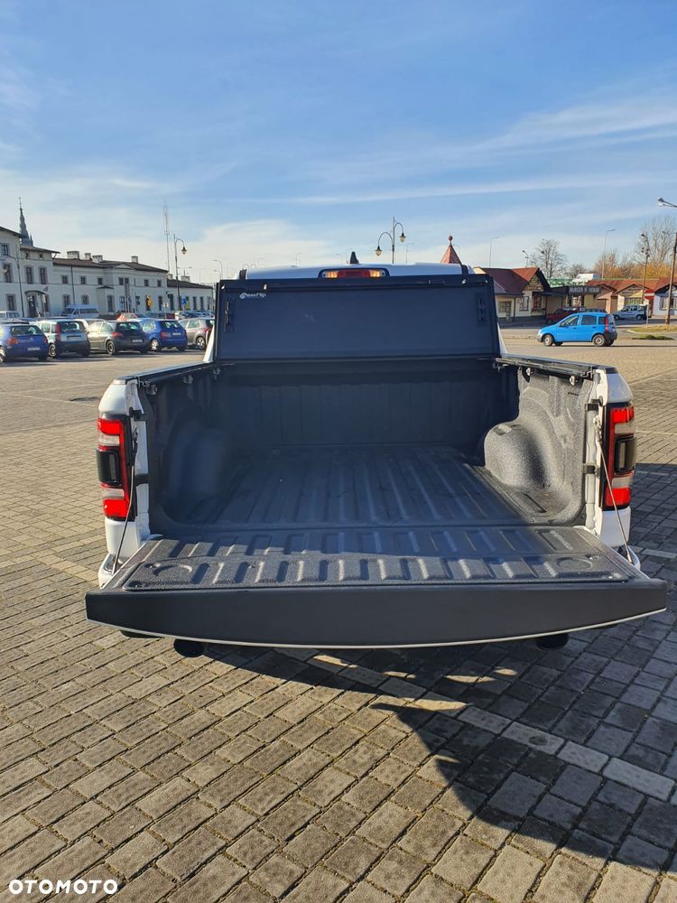 Dodge RAM 5.7 4x4 - 12