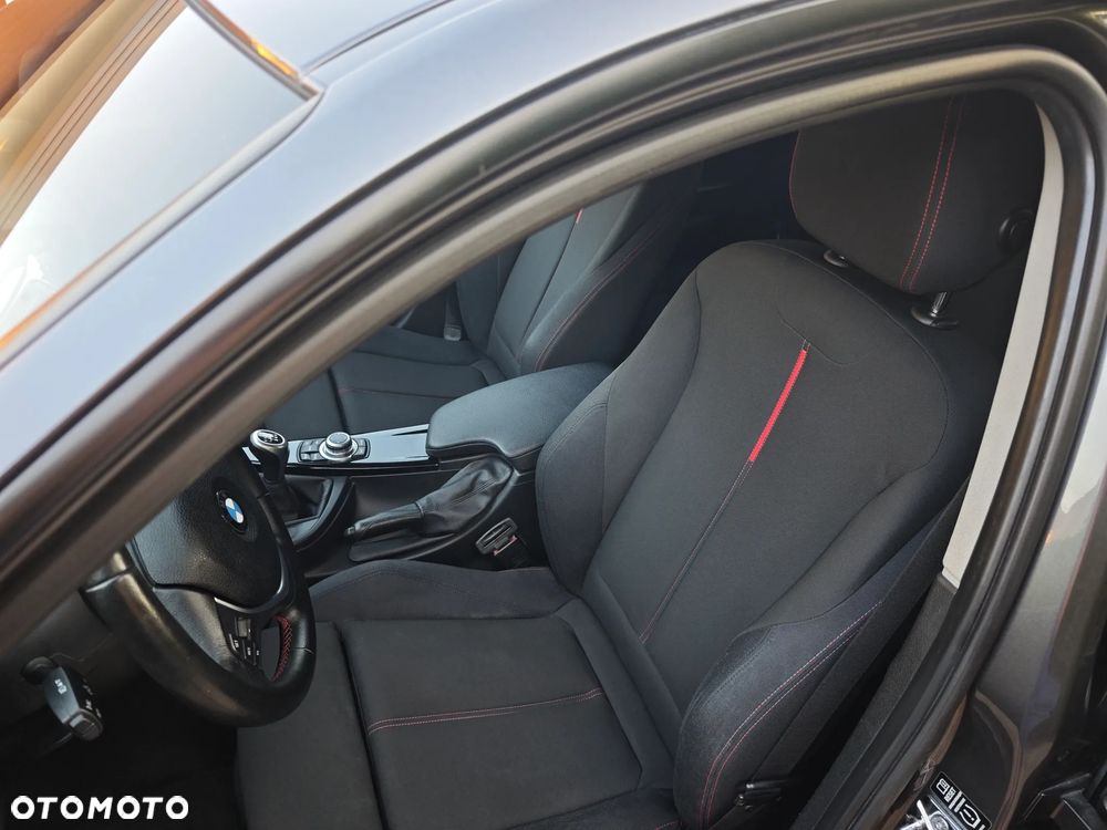 BMW Seria 3 328i M Sport - 24