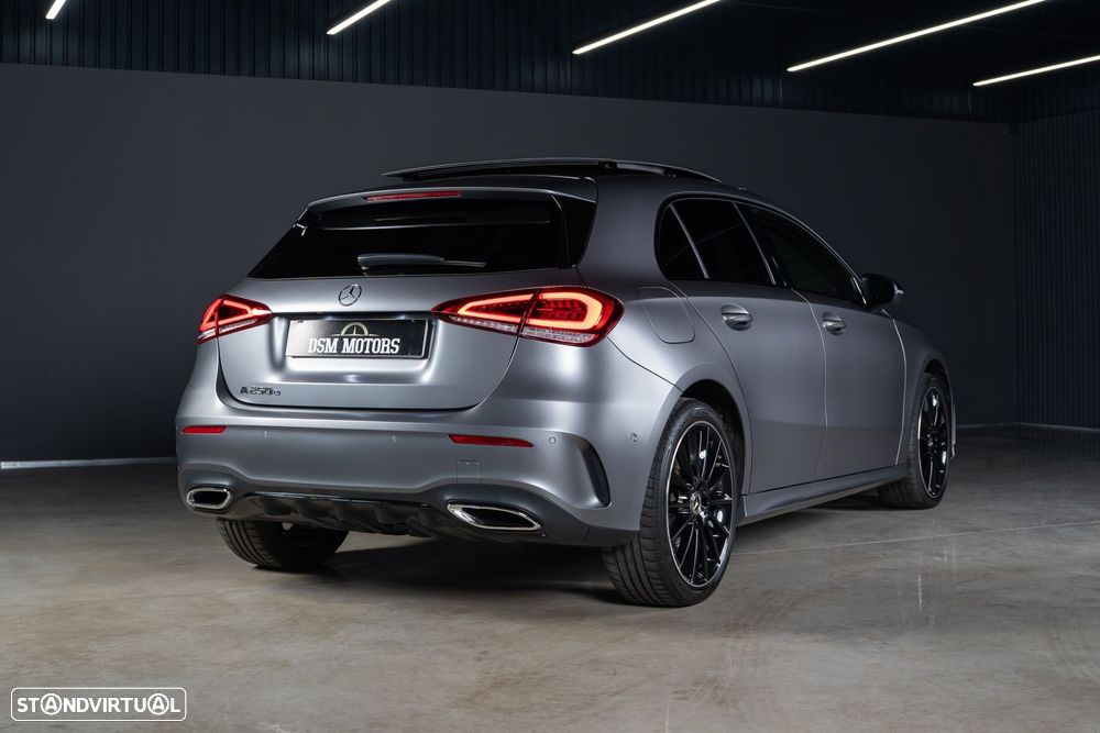 Mercedes-Benz A 250 e 8G-DCT AMG Line - 3