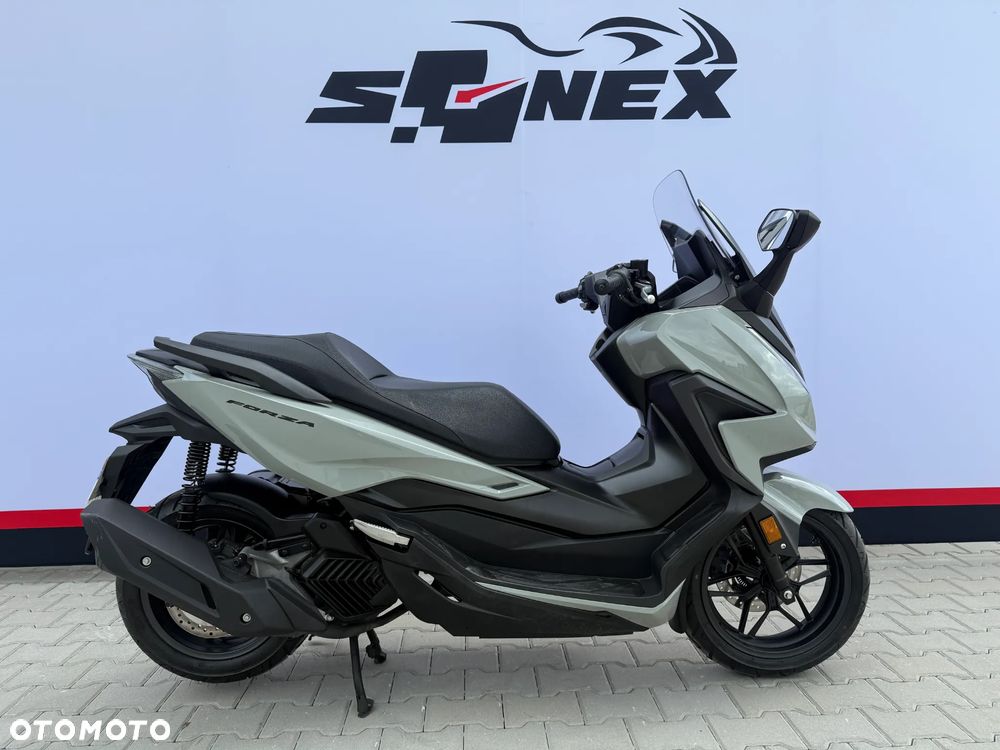 Honda NSS - 4