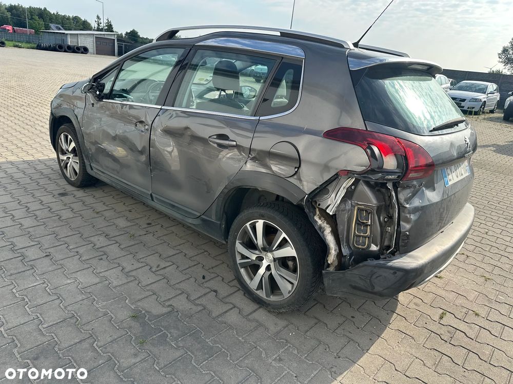 Peugeot 2008 1.6 BlueHDi Allure - 4