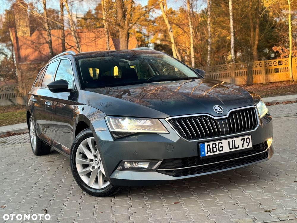 Skoda Superb 2.0 TDI DSG Premium Edition - 24
